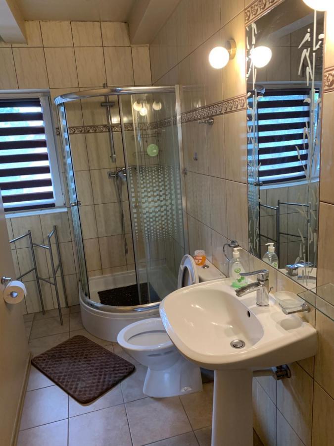 Kwatery Pracownicze Tolek Warszawa Exteriör bild